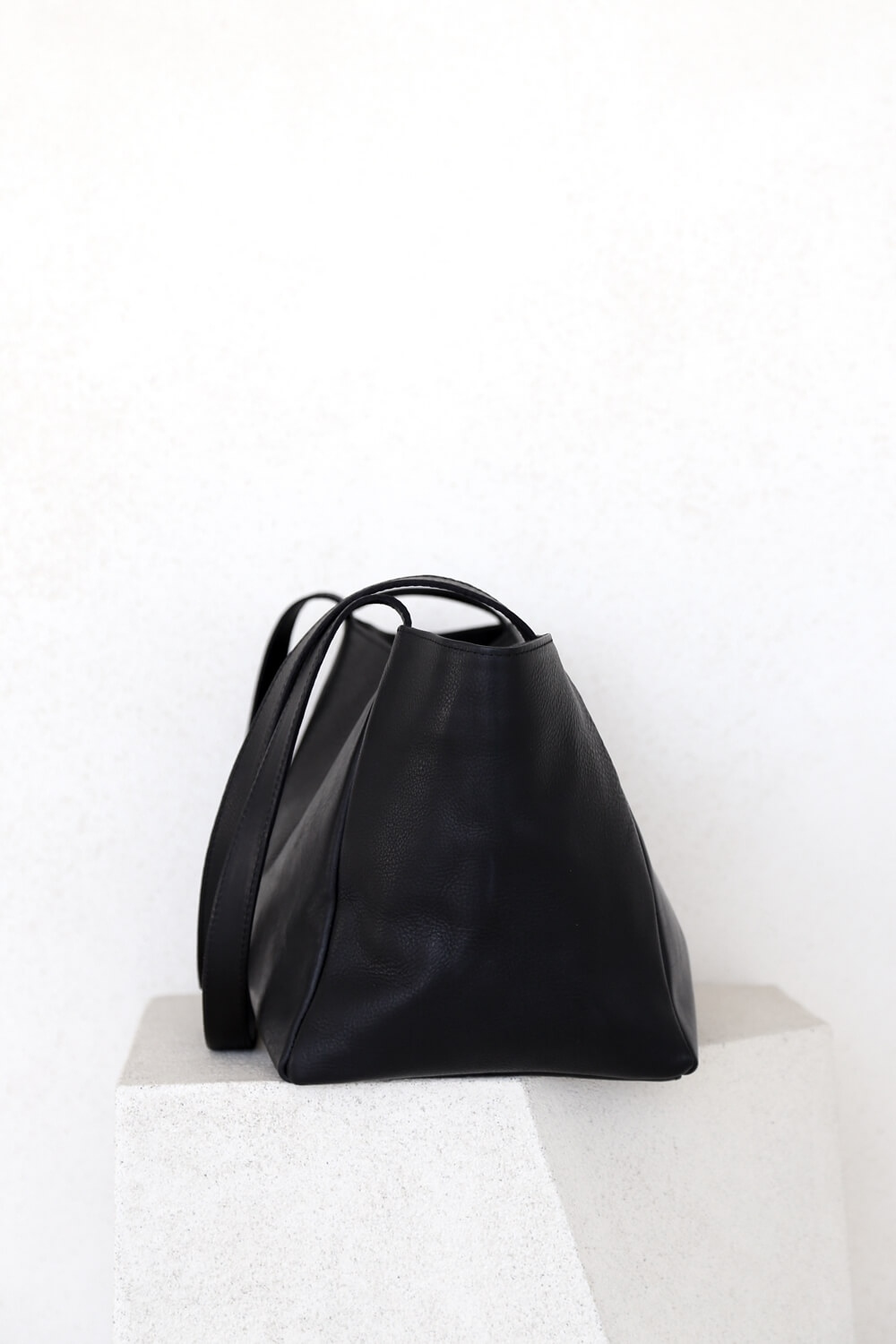 Open Tote Black - Corîu - Leather Bags
