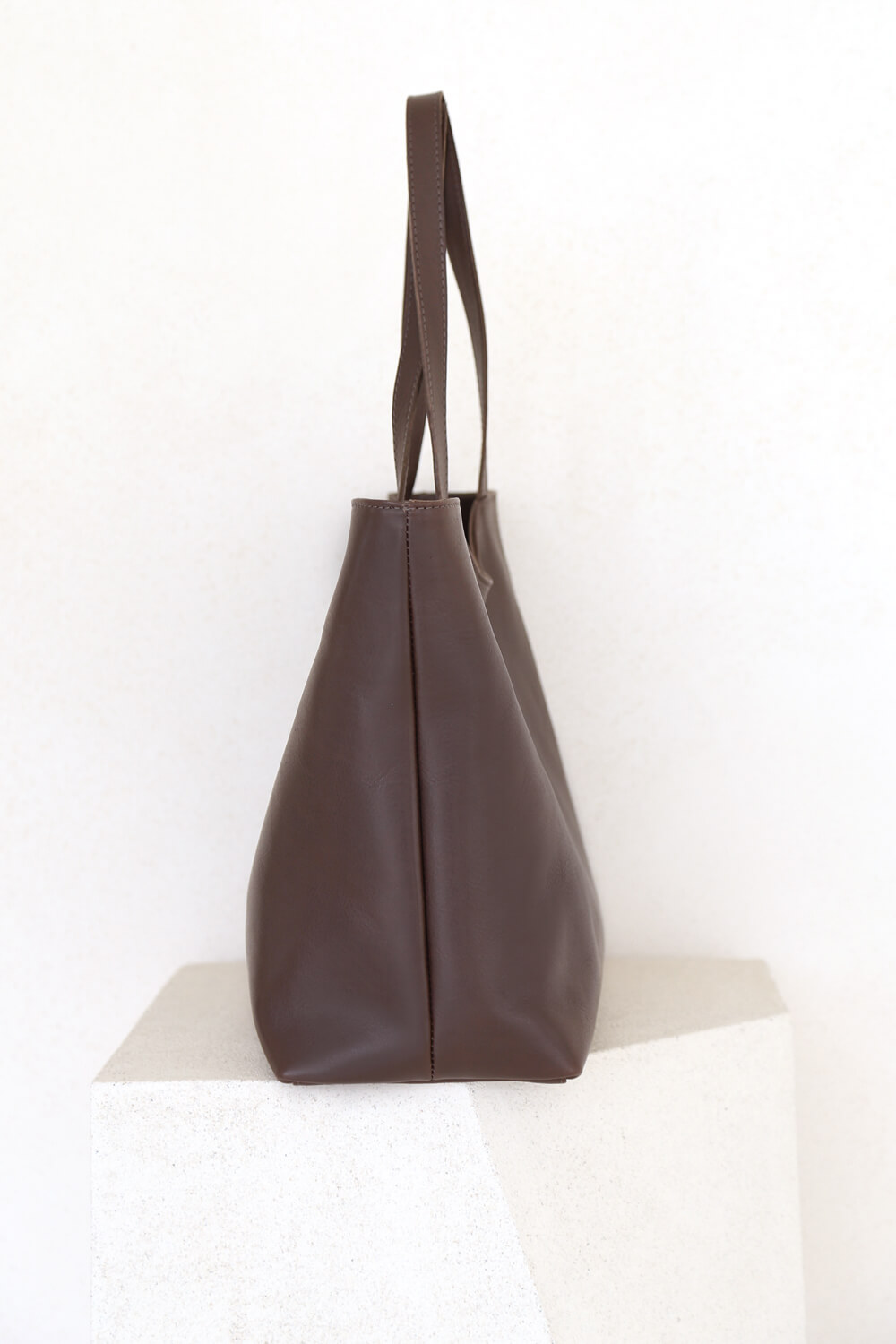 Shaped Shopper Moro - Corîu - Leather Bags